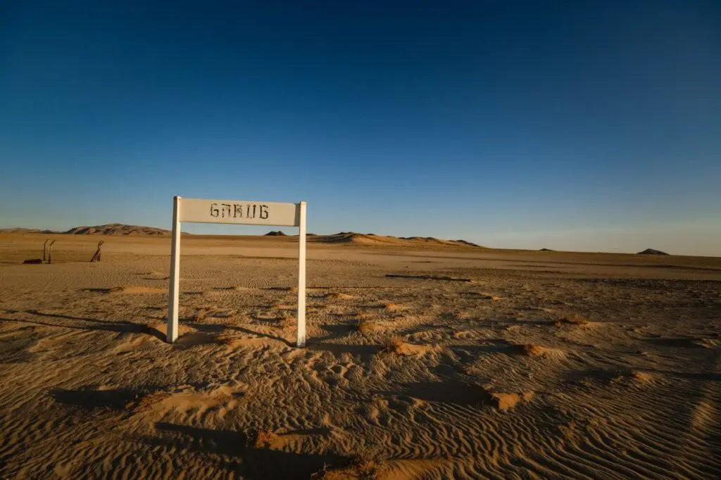 The Traveller's Guide to Aus, Namibia 17 Garub Namibia