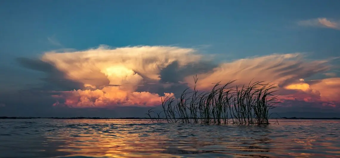 Thunderstorm Over Lake Malawi 1140x530 1