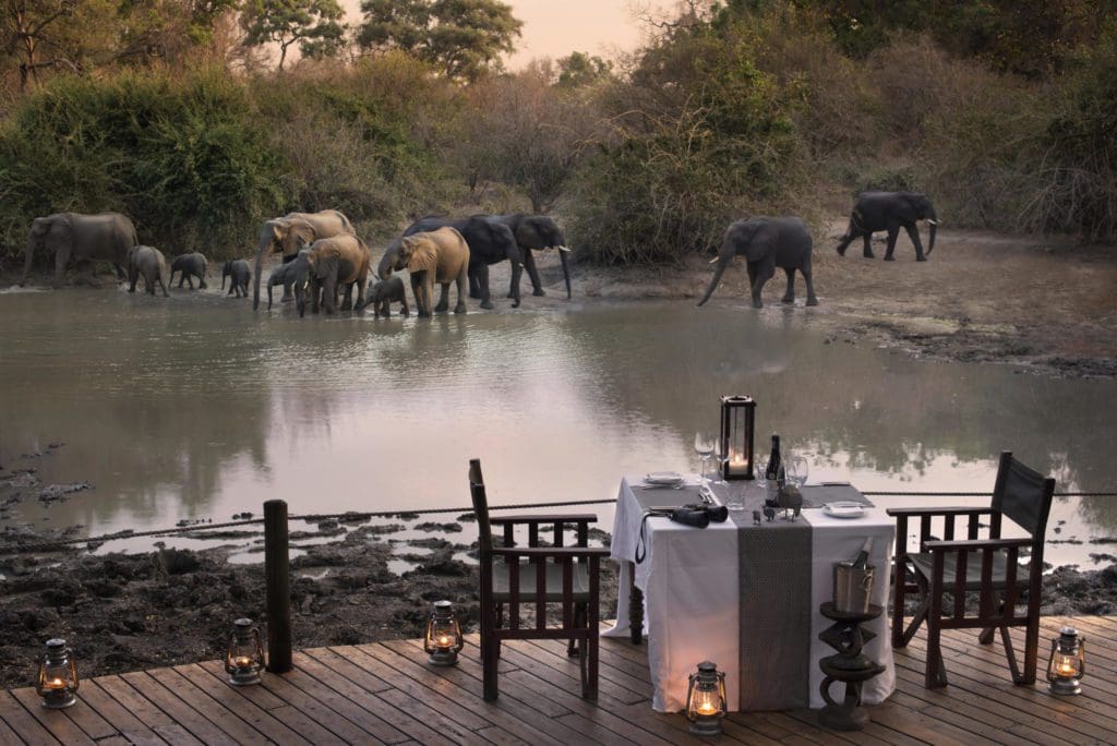 ZIMBABWE IN STYLE