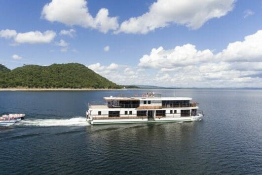 FLOATING & BIG 5 SAFARI
